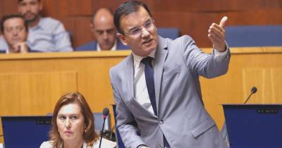 Rui Caetano diz que quem tem “medo de retirar a imunidade é Albuquerque e não a oposição”