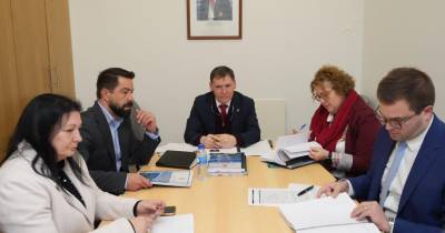 Reunião da Câmara de São Vicente já decorre