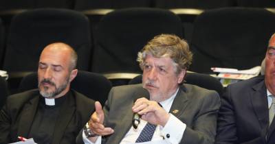 “Existe uma formação mínima, quer isto dizer que se houver uma formação máxima, todos beneficiam, quer o bombeiro, quer a sua prestação de serviço no corpo de bombeiros”.