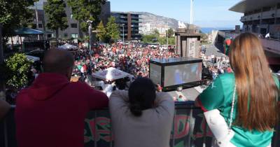 Veja o ambiente de festa na Fanzone dos Barreiros (com fotos e vídeo)