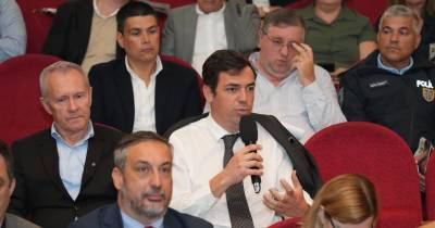 Parlamento na Comunidade: Discussão sobre semana de 4 dias de trabalho trazida por Nuno Barbosa.