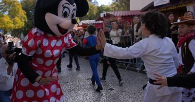 A festa conta com 1.400 crianças, provenientes de 12 escolas da cidade do Funchal.