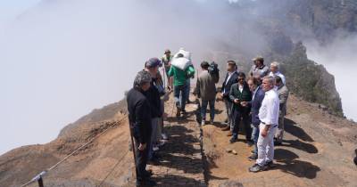 Trabalhadores continuam no terreno, na vereda que é a mais emblemática da Madeira.