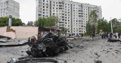 Zelensky referiu na semana passada, numa entrevista à agência de notícias AFP, que esta poderia ser a “primeira onda” de uma ofensiva russa mais ampla, em particular para tentar tomar Kharkiv, a segunda cidade da Ucrânia.