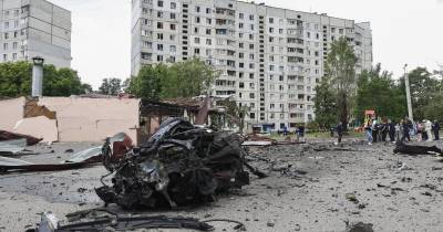 Zelensky referiu na semana passada, numa entrevista à agência de notícias AFP, que esta poderia ser a “primeira onda” de uma ofensiva russa mais ampla, em particular para tentar tomar Kharkiv, a segunda cidade da Ucrânia.