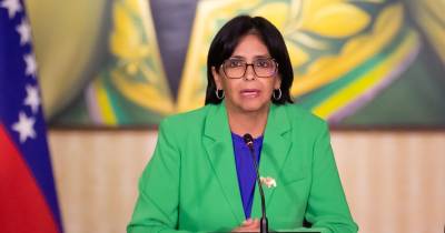 Numa declaração lida, o general citou a decisão do Supremo Tribunal ordenando a Delcy Rodríguez que assuma o poder por 90 dias, noticiou a agência EFE.