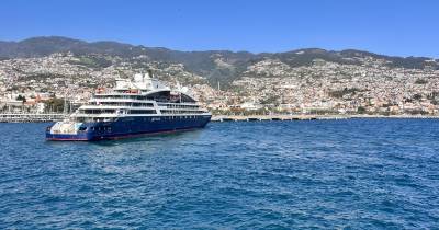 Cruzeiro de luxo faz escala no Funchal