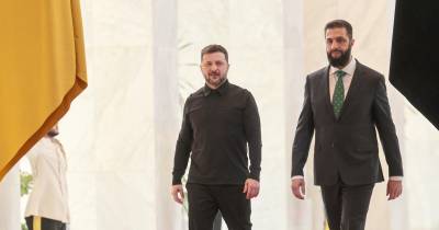 No domingo, Volodymyr Zelensky esteve na Síria, onde foi recebido pelo Presidente Ahmed al-Sharaa.