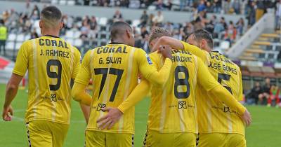 Alvinegros repetem onze titular do último jogo com Penafiel em casa.