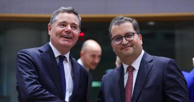 “Sei que, de um modo geral, as finanças de Portugal permanecem muito estáveis e em boas condições, mas também sei que o novo ministro das Finanças terá os seus próprios planos relativamente à forma como pretende reforçá-las ainda mais, mas prevejo uma excelente cooperação”, declarou Paschal Donohoe.
