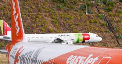 Desde o final da semana passada que estava a ser aplicada pelos CTT uma nova regra que limitava o valor elegível da taxa de emissão de bilhete.