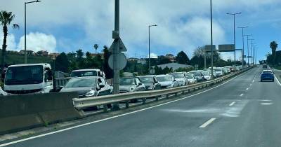 Trânsito fortemente condicionado na via rápida após despiste em Câmara de Lobos