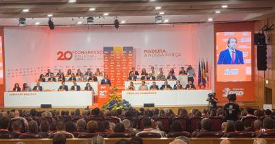 “Vocês estavam sentados, mas os outros estavam de cócoras”, na Assembleia da República