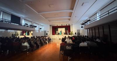 Personagens de ‘Amor de Perdição’ levam Camilo a tribunal em palco escolar