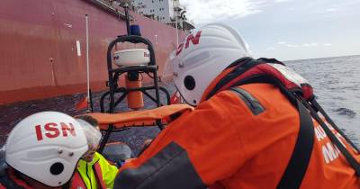 Marinha coordena resgate ao largo da Madeira.