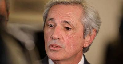 Secretário da Economia pede intervenção do Governo da República para desbloquear impasse no porto de Leixões