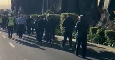 Trabalhadores da Horários do Funchal em marcha pela greve que exige aumento de salários