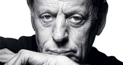 Compositor Philip Glass cancela estreia de sinfonia no Kennedy Center