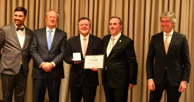Diretor do hotel Meliá Madeira Mare homenageado pela ADHP