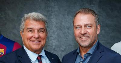 Flick chega ao FC Barcelona num momento em que estava sem treinar.