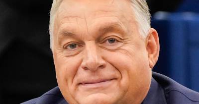 Orbán renuncia ao parlamento para reorganizar “forças nacionais”