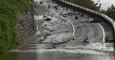 Estrada esteve intransitável devido a queda de pedras e de terra para a Via Expresso