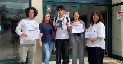 Lourenço Relva conquistou o primeiro lugar e recebeu a medalha de ouro.