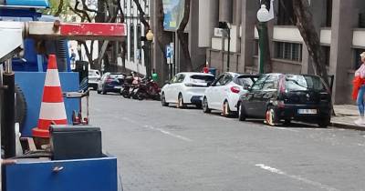 PSP grampeou várias viaturas na Avenida Arriaga.