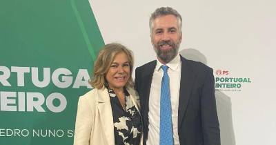 Elza Pais foi deputada na Assembleia da República, secretária de Estado da Igualdade, formada em Sociologia e docente universitária nesta área.