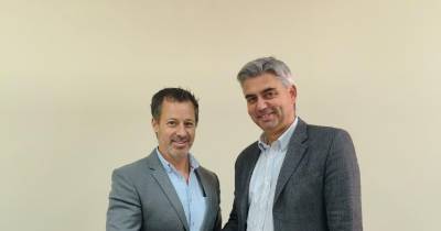 Ponta do Sol formaliza apoio financeiro aos bombeiros da Ribeira Brava e Ponta do Sol