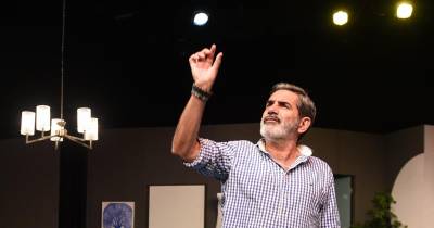 Eduardo Luís diz que condecoração é elogio ao teatro através do seu trabalho