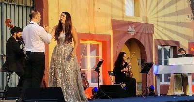 Ópera leva ‘amor e confusão’ à Fortaleza do Pico
