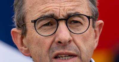 Ex-ministro do Interior confirma candidatura à presidência de França