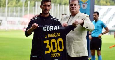 João Aurélio chegou aos 300 jogos ao serviço do Nacional.
