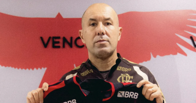 Leonardo Jardim honrado por treinar o Flamengo, o “maior das Américas”
