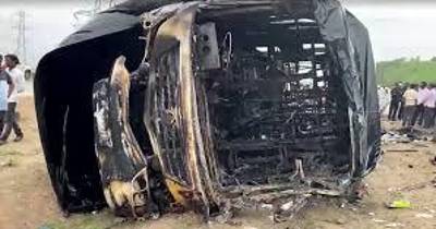 Incêndio num autocarro faz 20 mortos no norte da índia