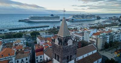 Pelas 06h00, chegou de Las Palmas de Gran Canaria o visitante habitual ‘AIDAcosma’.