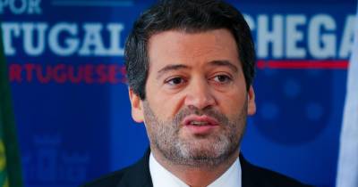 O presidente do Chega acusou hoje o Governo de estar a retaliar contra as autoridades policiais.