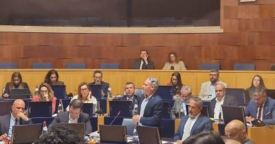 Projeto de PSD / CDS é “um paliativo amedrontado”, diz o JPP