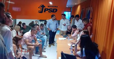 Três dezenas de militantes na sede do PSD na Ribeira Brava