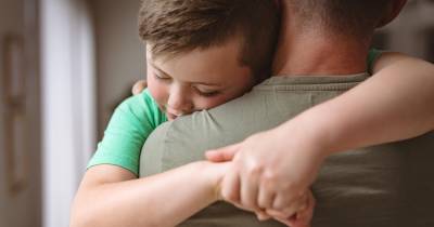 Segundo Clara Marques Mendes, o número de crianças a viver em casas particulares aumentou 30% num ano, passando de 356 para 462 menores no final de 2025.