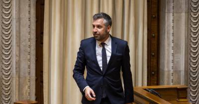 Entre as novidades está a Madeira, que nas últimas legislativas teve à frente Paulo Cafôfo, recentemente derrotado nas eleições regionais da Madeira, e agora terá como cabeça de lista Emanuel Câmara.