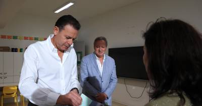 Para Luís Montenegro, estas eleições apresentam aos votantes um “registo de maior proximidade dos problemas mais prementes das vidas das famílias”.