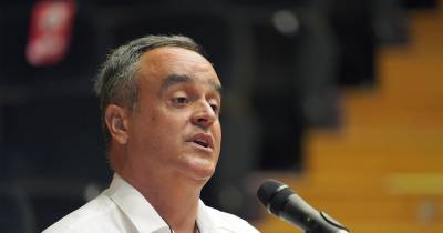 Bettencourt responde a Batista e acusa-o de fugir às responsabilidades