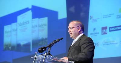 Professor José Eduardo Franco recebe doutoramento honoris causa em Paris
