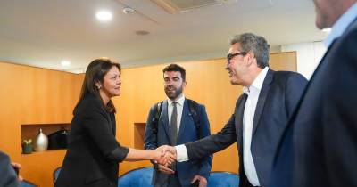 PS diz que TAP tem de manter serviço público e pede revisão de frequência de voos para a Madeira