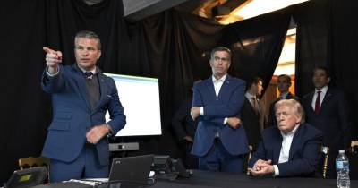 Venezuela: Trump divulga fotos da “sala de crise” improvisada em Mar-a-Lago durante captura de Maduro