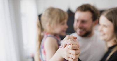 Funcionários de associações de pais substituem trabalhadores em greve