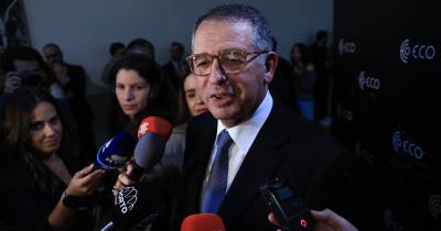 O candidato à Presidência da República António José Seguro pede diálogo.