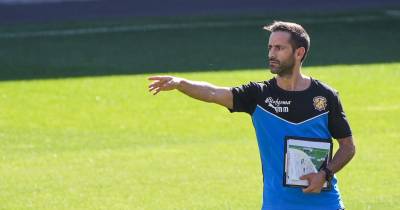 Jogo em Portimão marca a estreia de Miguel Moita como técnico principal.